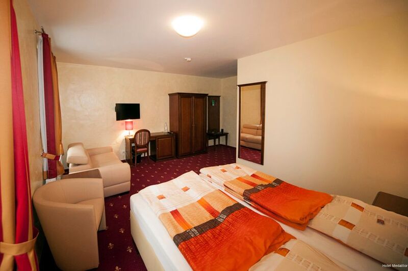 Фото Hotel Medaillon