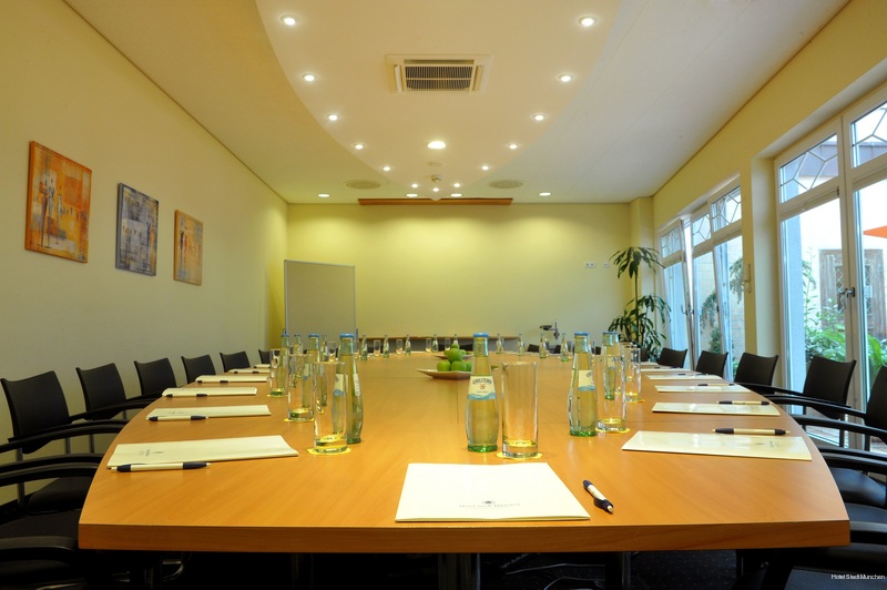 Фото Hotel Stadt München