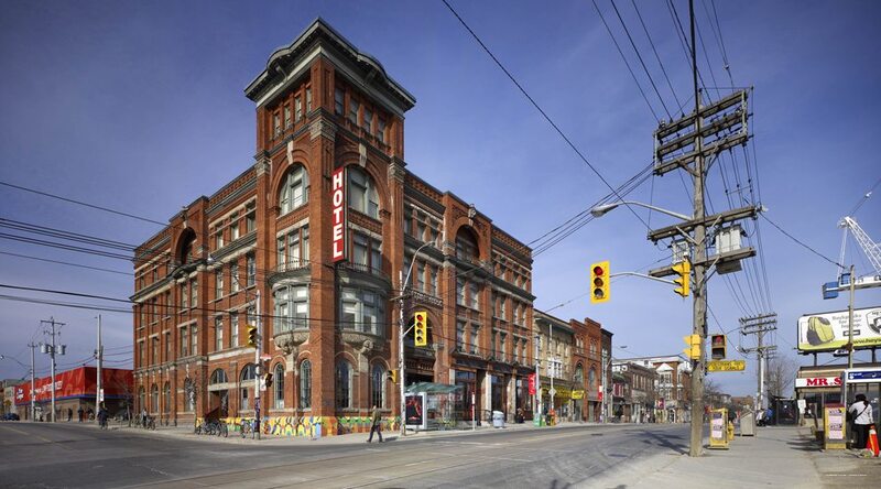 Фото Gladstone House