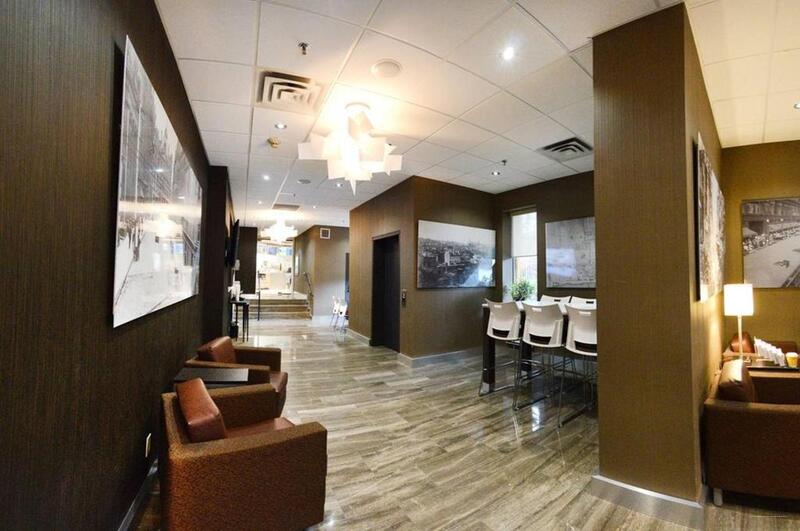 Фото The Saint James Hotel, An Ascend Hotel Collection Member