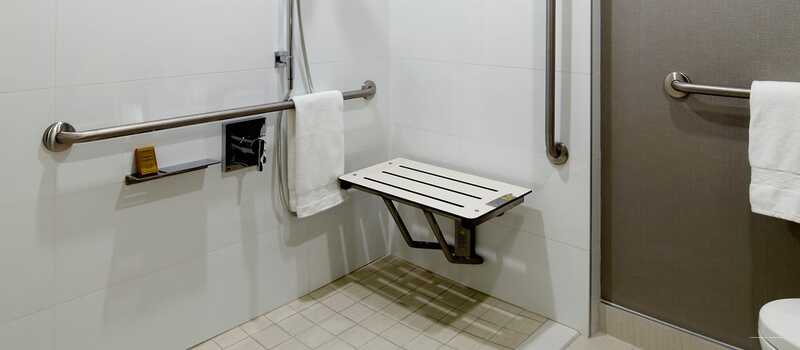 Фото DoubleTree by Hilton Montreal