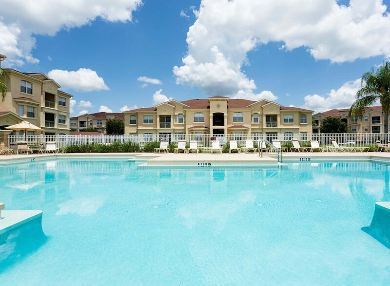 Luxury Poolview Penthouse