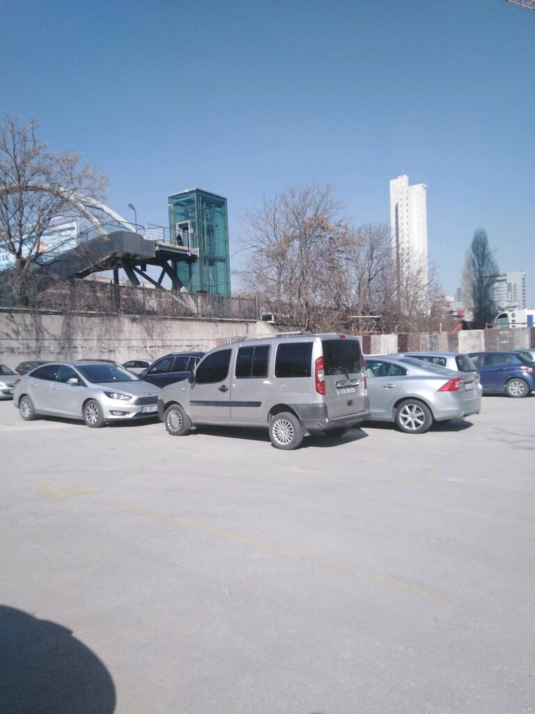 Parking zone Gazi University Hospital Faculty Parking, Ankara, photo