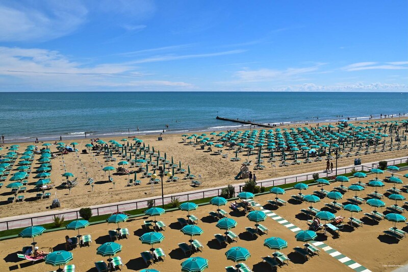 Фото Hotel Janeiro Frontemare