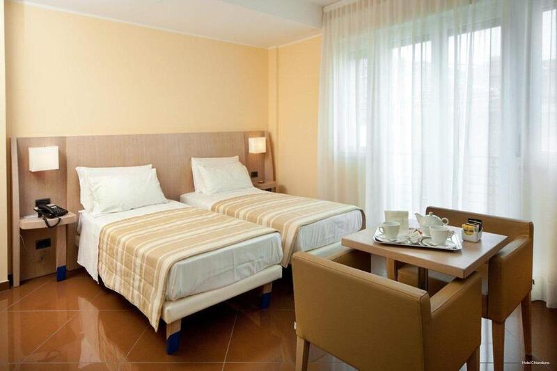 Фото Hotel Chiaraluna