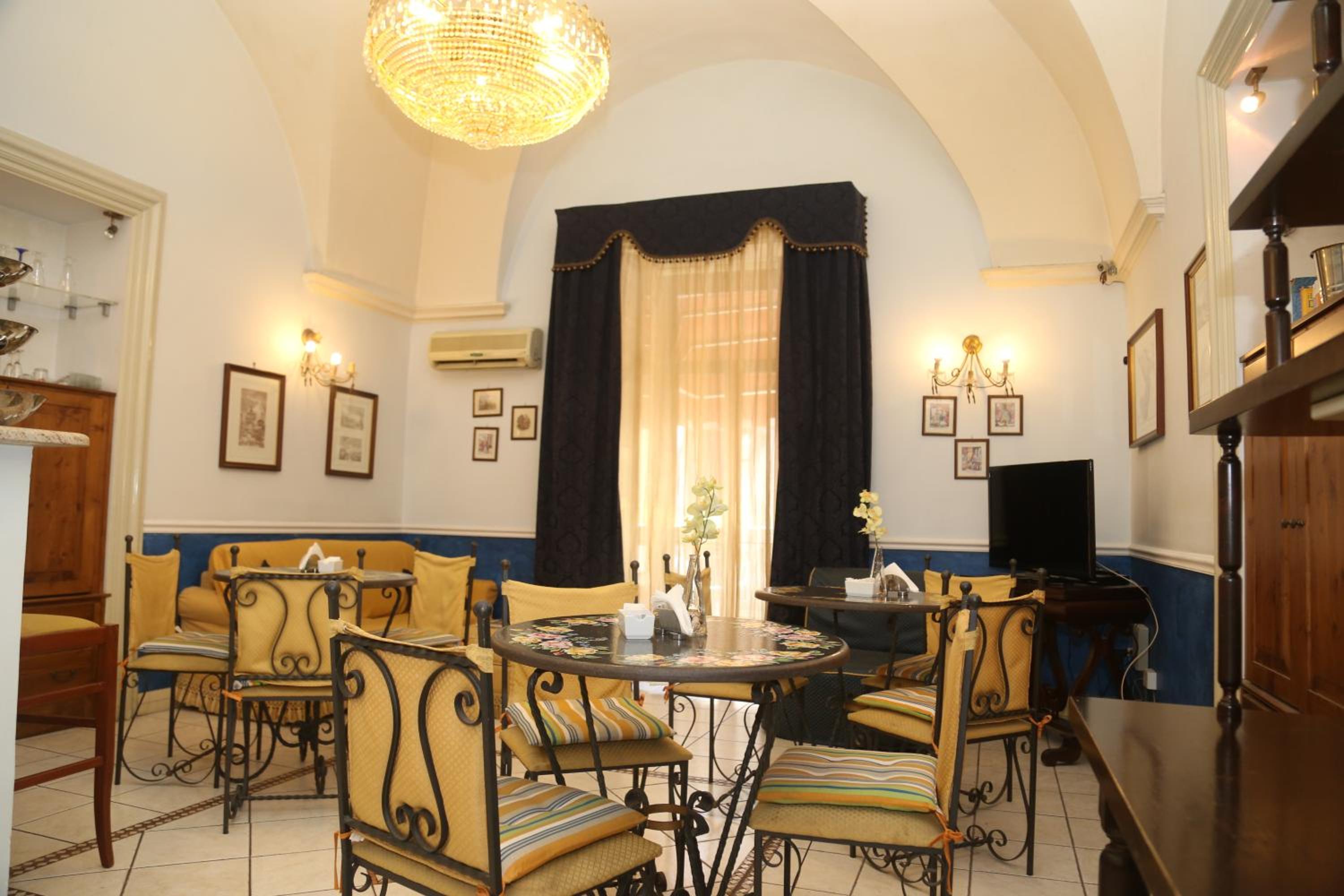 Фото Hotel Sangiuliano
