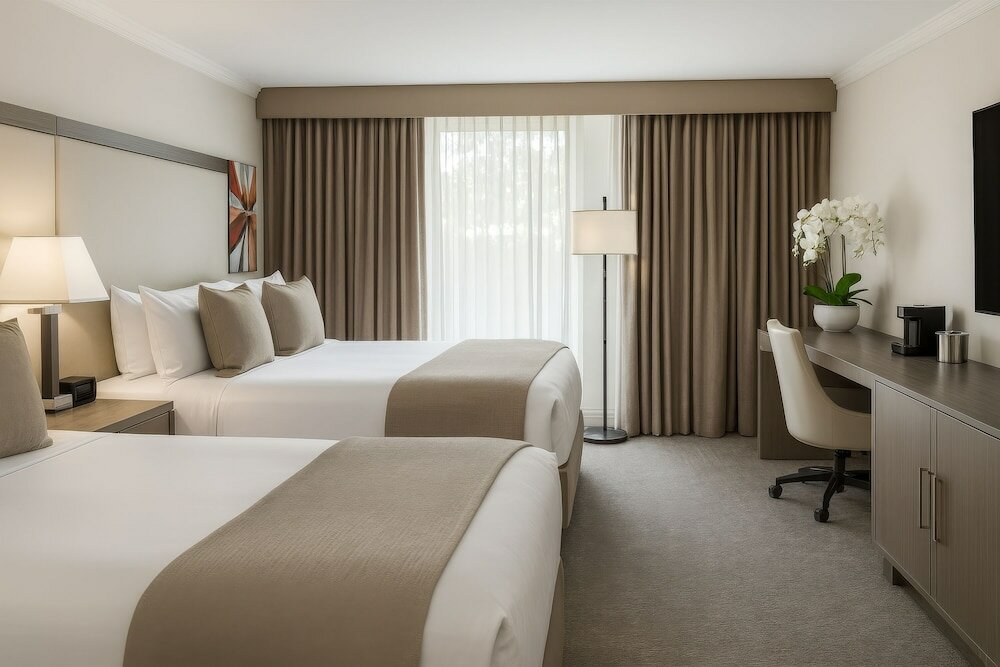 Фото Ontario Airport Hotel & Conference Center