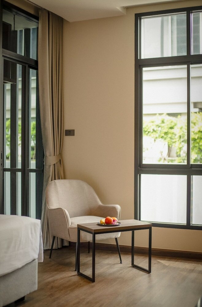 Фото Sam E Hotel Bangkok Sathorn