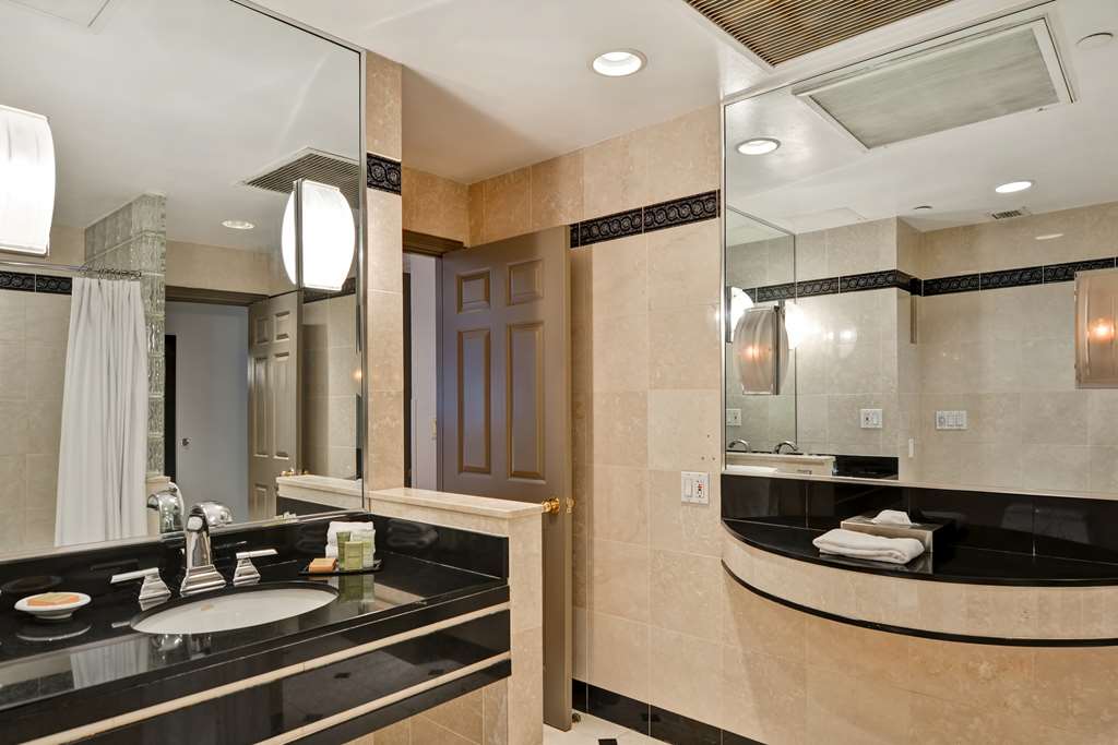 Фото The Cincinnatian Hotel Curio Collection by Hilton