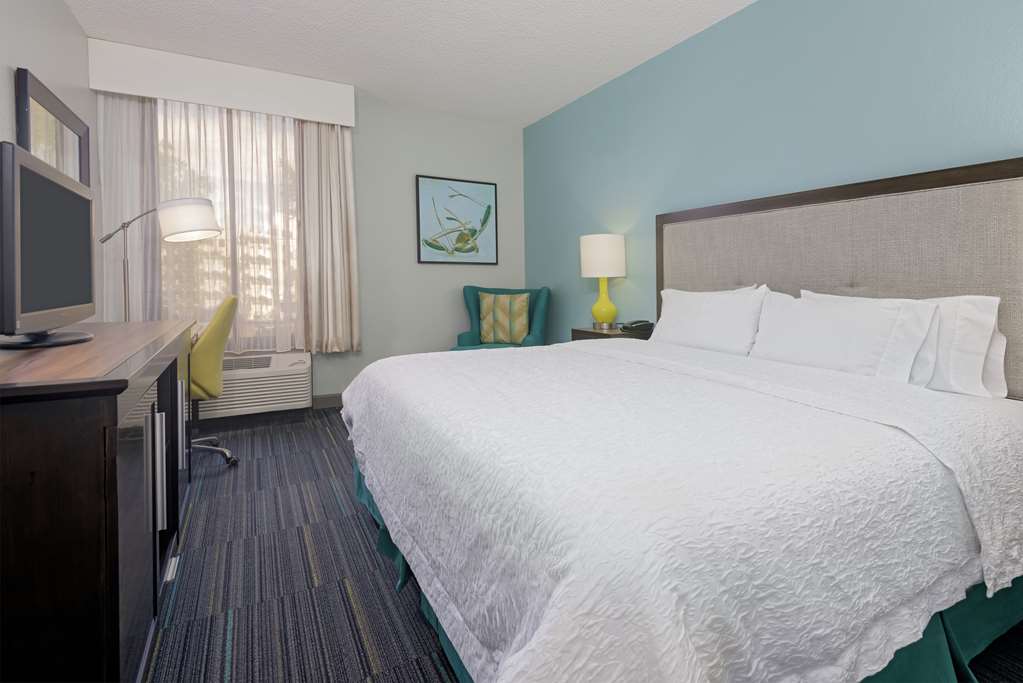 Фото Hampton Inn Orlando Near Universal Blv/International Dr