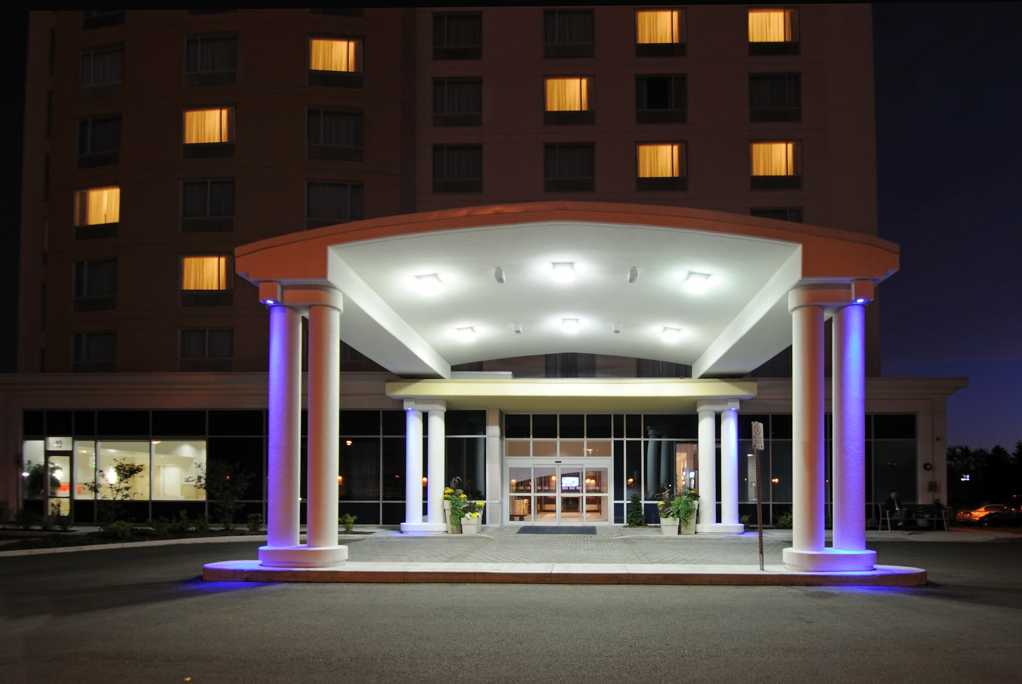 Фото Holiday Inn Express Hotel & Suites Toronto - Markham, an Ihg Hotel