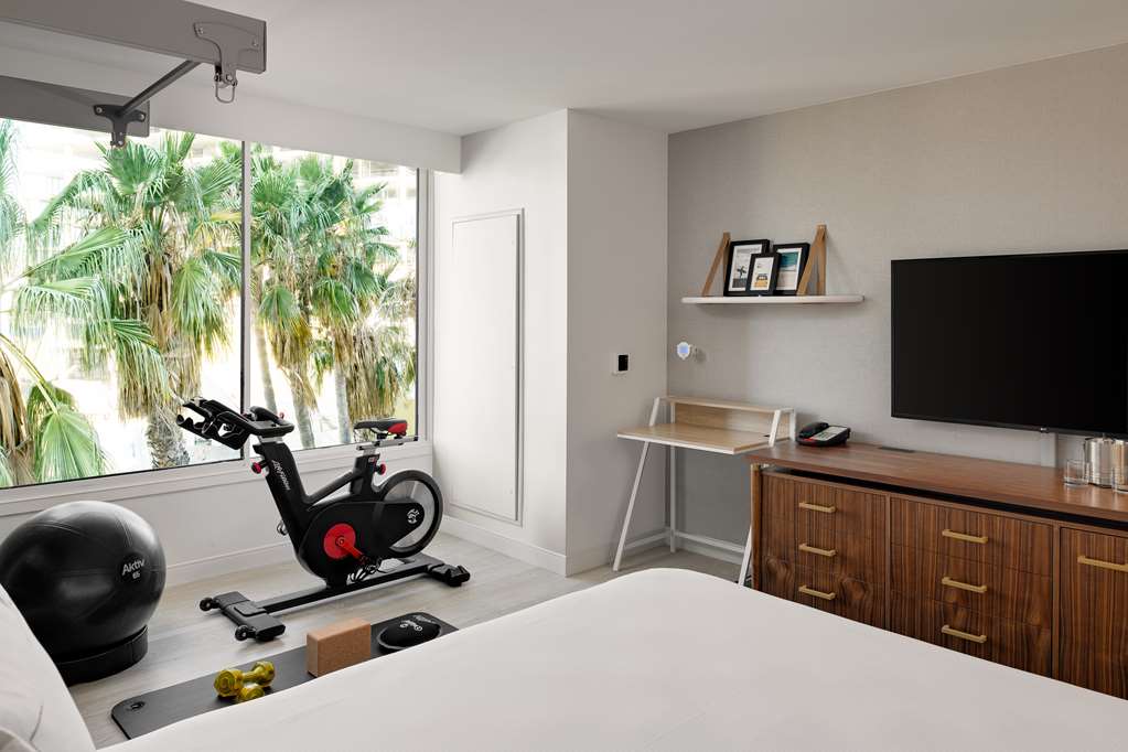 Фото Hilton Los Angeles Culver City