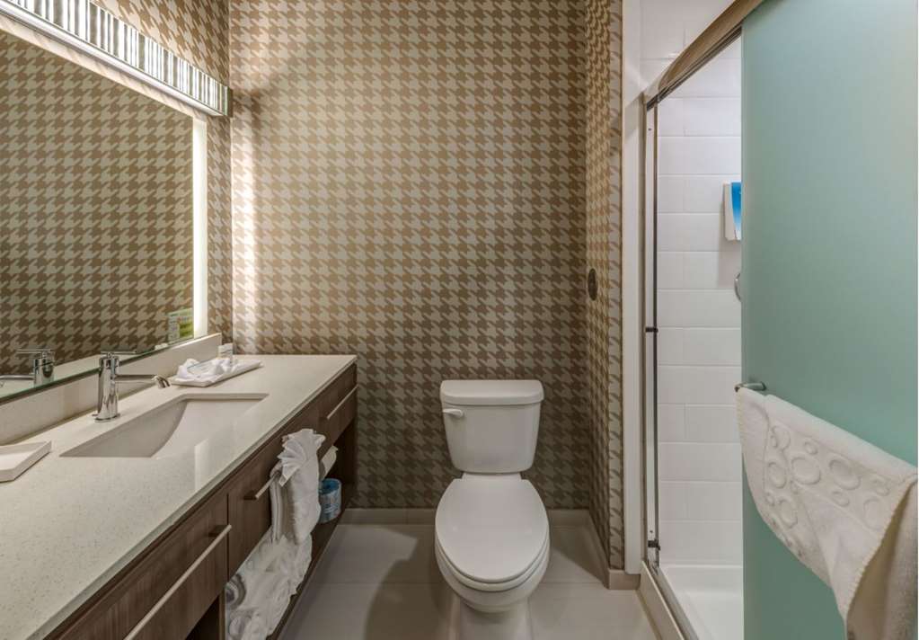 Фото Home2 Suites by Hilton Reno