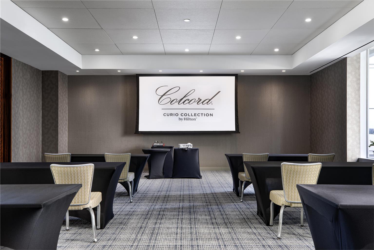 Фото Colcord Hotel