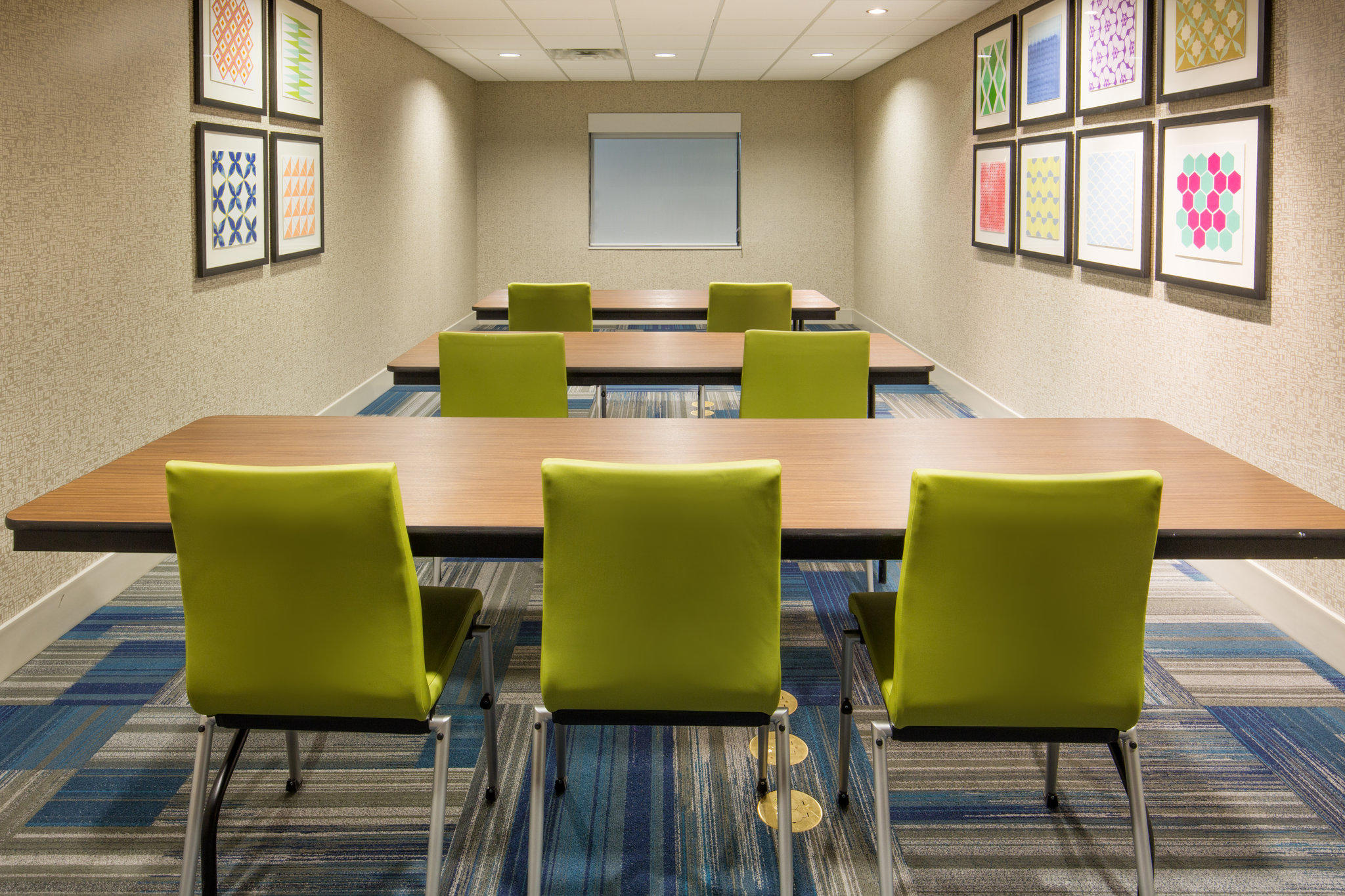 Фото Holiday Inn Express & Suites Pahrump, an Ihg Hotel