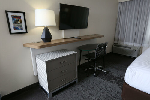 Гостиница Holiday Inn & Suites Chicago North Shore Skokie в Скоки