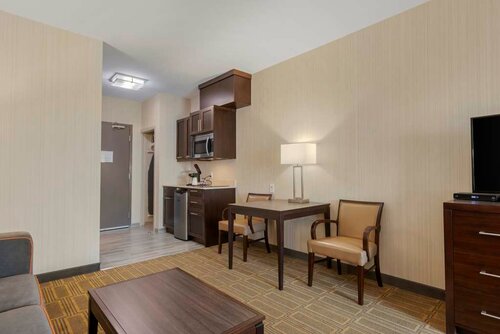 Гостиница Best Western Plus Chateau Fort St. John в Форт-Сент-Джоне