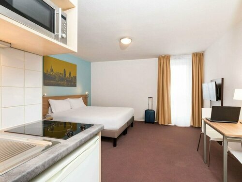 Гостиница Adagio Access Clamart в Шатене-Малабри