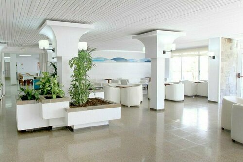 Гостиница Hotel Villa Garbi в Льорет-де-Маре