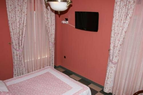 Гостиница Hotel Frijon в Сафре