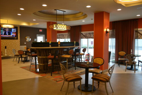 Гостиница Holiday Inn Express Covington-Madisonville в Ковингтоне