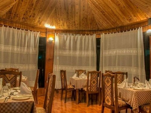 Гостиница Poa Place Resort в Элдорете