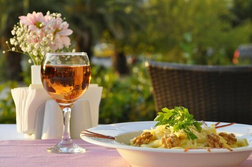 Гостиница Orty Hotel Airport Izmir в Газиэмире