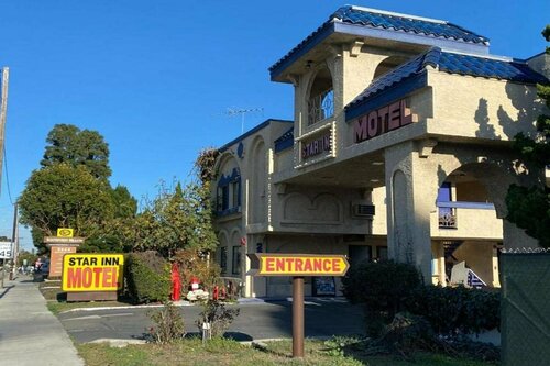 Гостиница Star Inn Motel в Коста-Меса