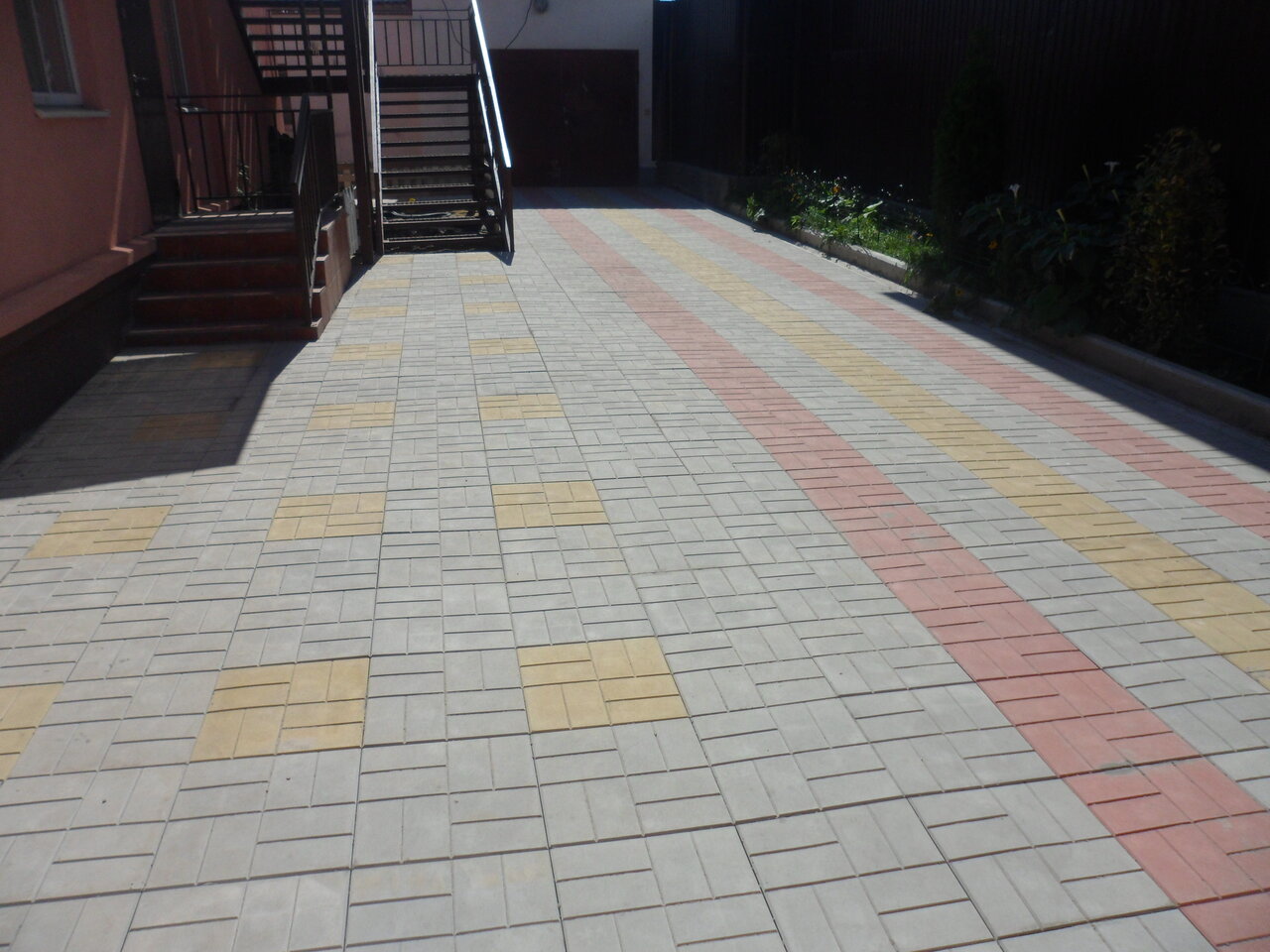 8 Кирпичей тротуарная плитка укладка