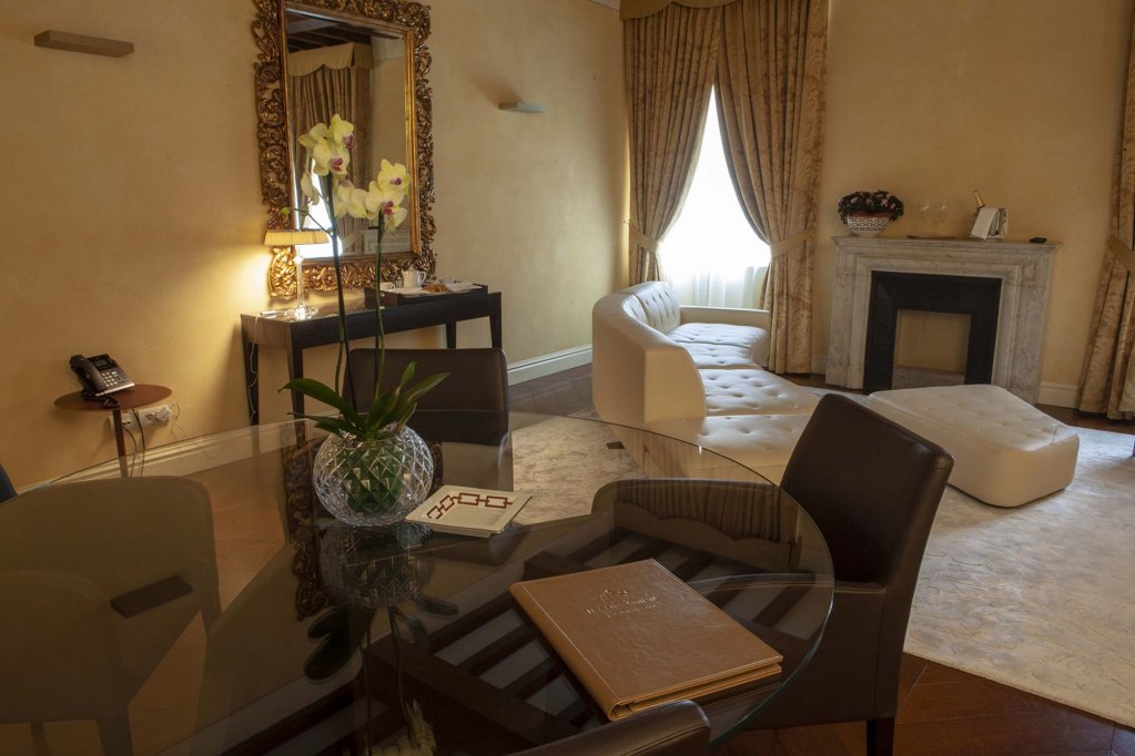 Фото Hotel Rua Frati 48 in San Francesco