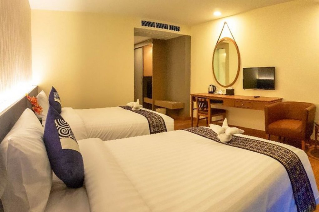 Фото Crystal Luxury Hotel