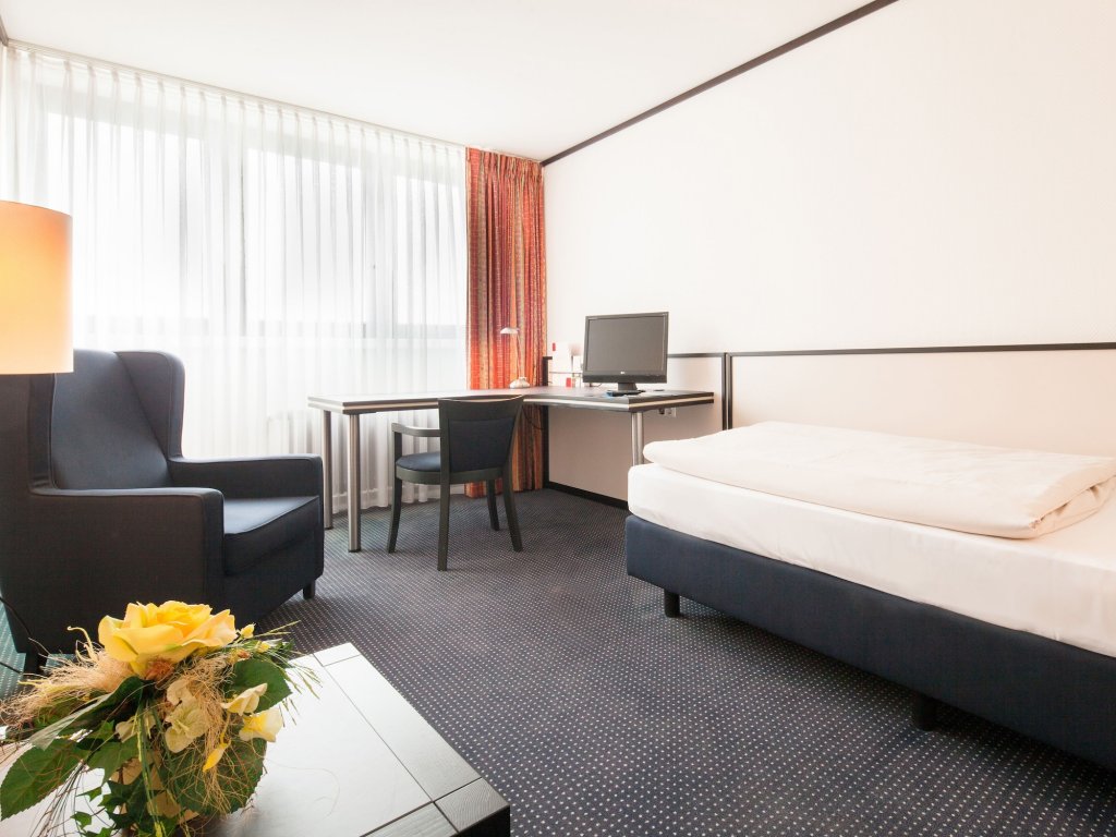 Фото Seminaris Hotel Lüneburg