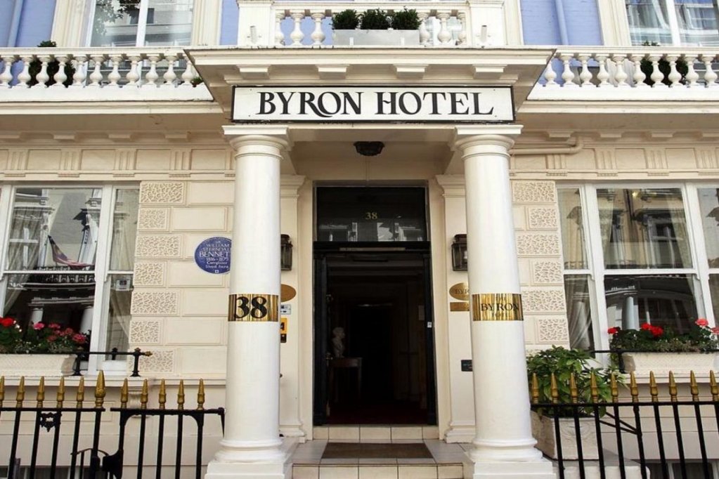 Фото Byron Hotel London