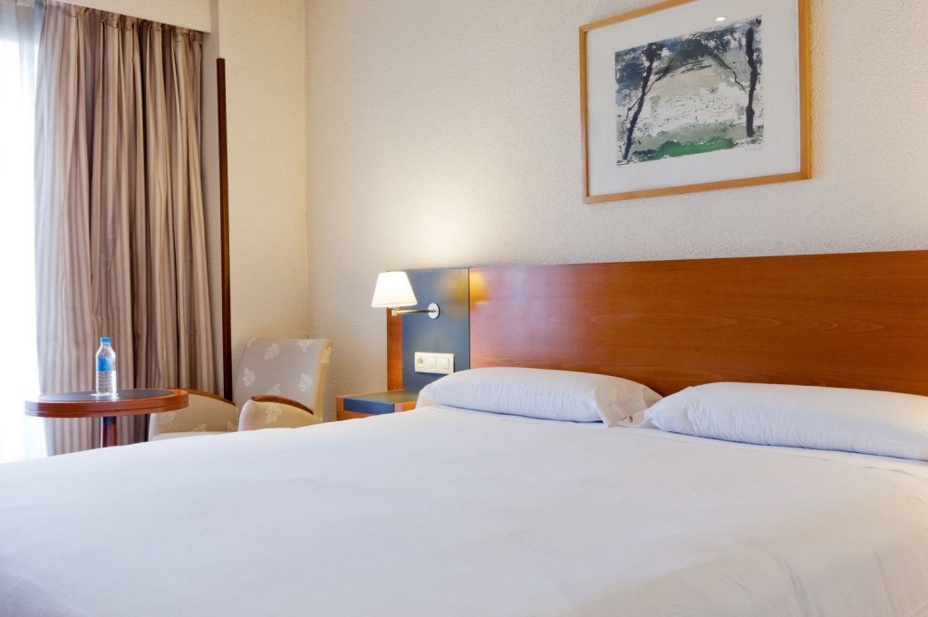 Фото Senator Barajas Hotel