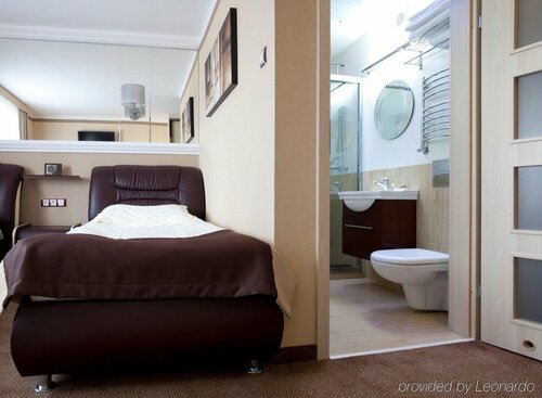 Гостиница M Hotel Sosnowiec в Мысловице