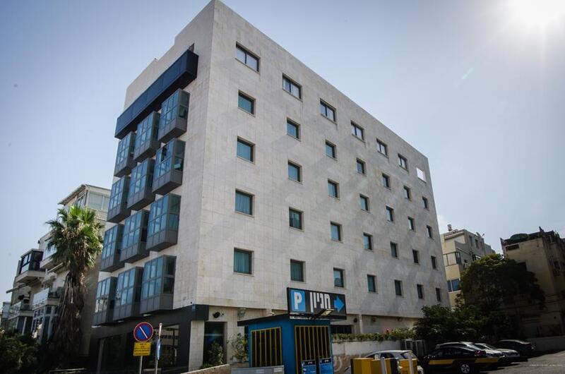 Фото Brown Seaside