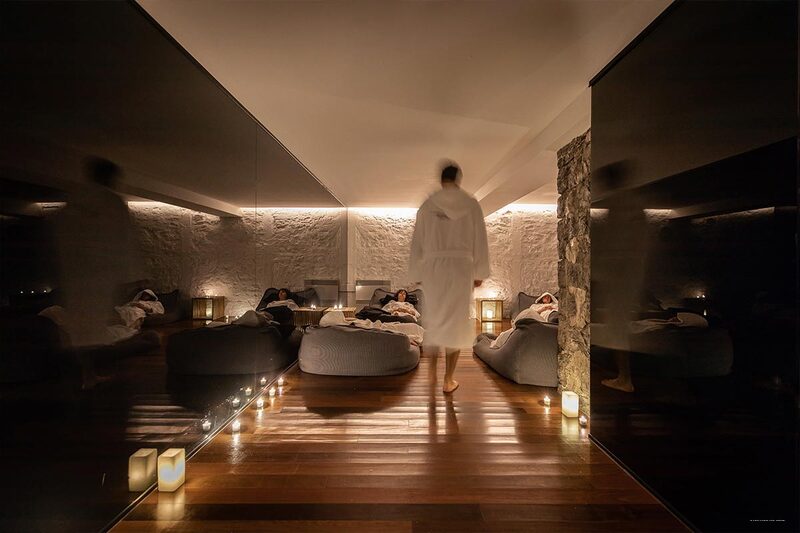 Фото Le Saint-Sulpice Hotel Montreal