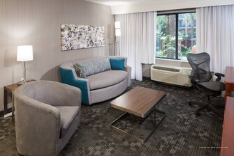 Фото Courtyard by Marriott Los Angeles Burbank Airport