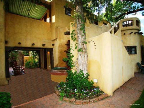 Фото Inn on La Loma Plaza