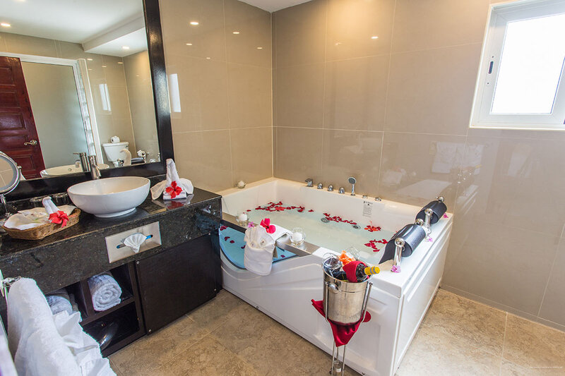 Фото Best Western Plus Belize Biltmore Plaza