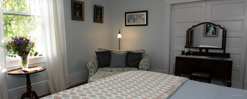 Фото Kelley & Young Wine Garden Inn