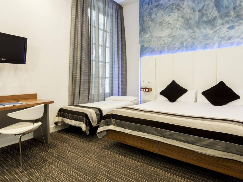 Фото Petit Palace Boquería Garden