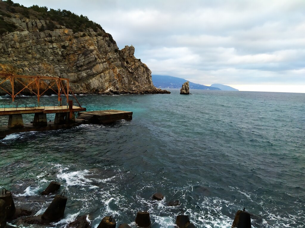 Jetty Ласточкино гнездо, Republic of Crimea, photo