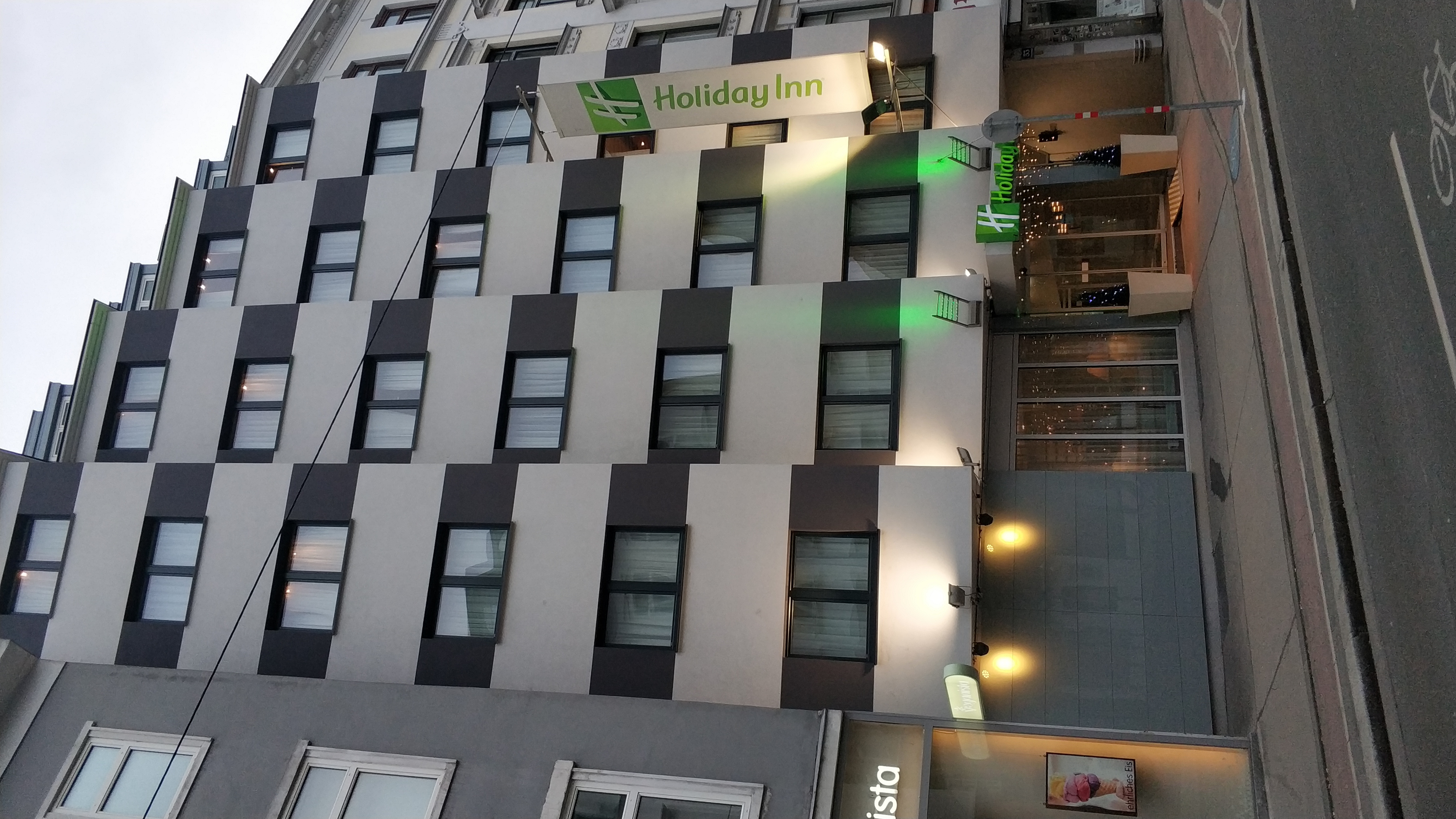 Фото Holiday Inn Vienna City