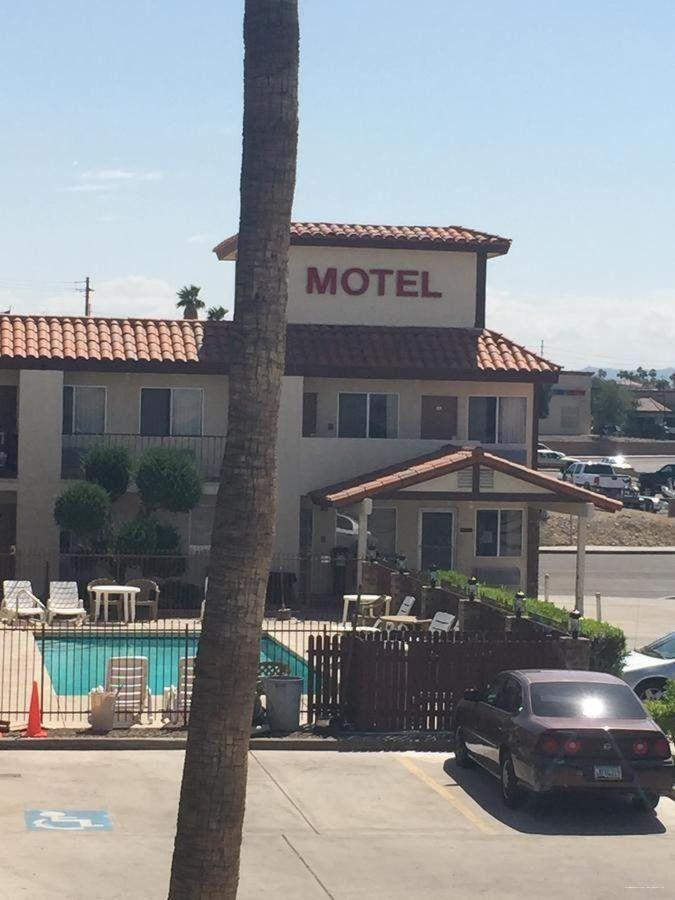 Фото Bridgewater Motel