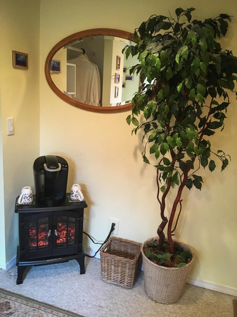 Фото Cottage Lake Bed and Breakfast