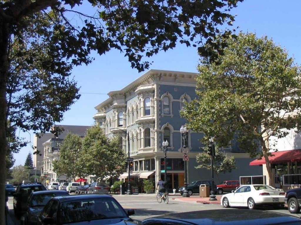 Фото Hilton Oakland Airport