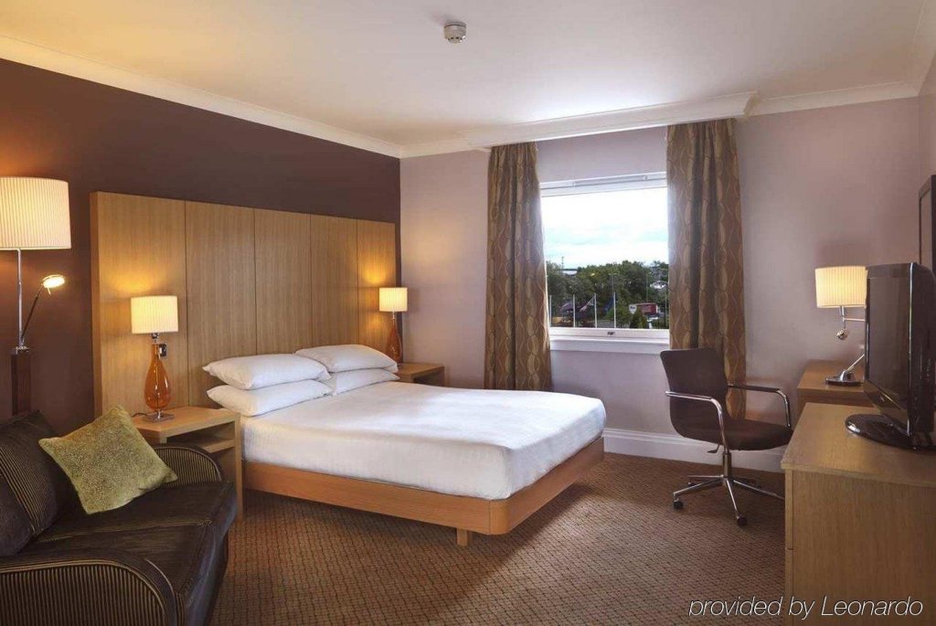 Фото DoubleTree by Hilton Glasgow Strathclyde