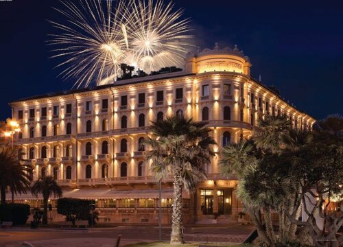 Внешний вид отеля Grand Hotel Principe Di Piemonte в Виареджо, фото 3