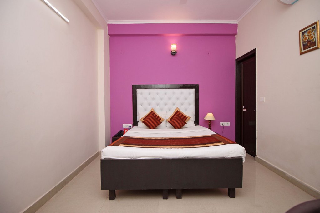 Фото Oyo 9338 Hotel InTown